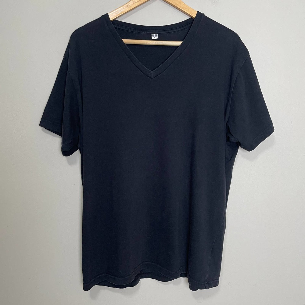 Uniqlo Soft Cotton V-neck Short Sleeve Tee Black Basic Essential Shirt XL
